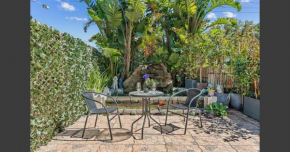 Luxury Beachfront Apartment in Sandringham